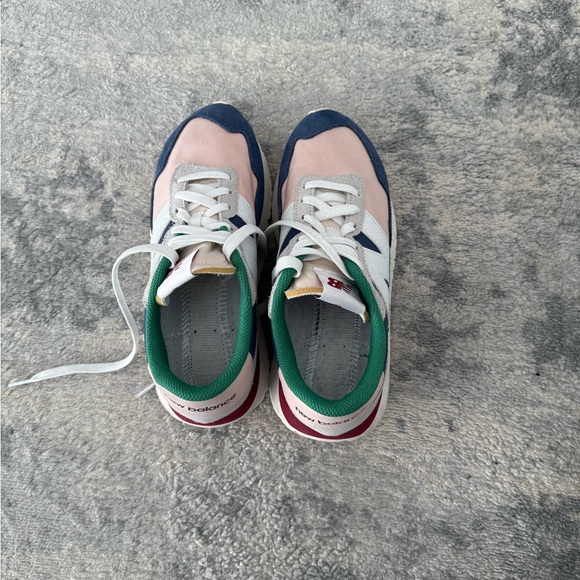 Women's 237 Flower Power Color Block Low Top Sneakers. Worn twice - Picture 5 of 7